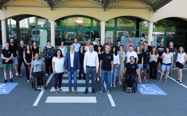 Ergo- oder Physiotherapeut, Sportwissenschaftler, Reha-Techniker